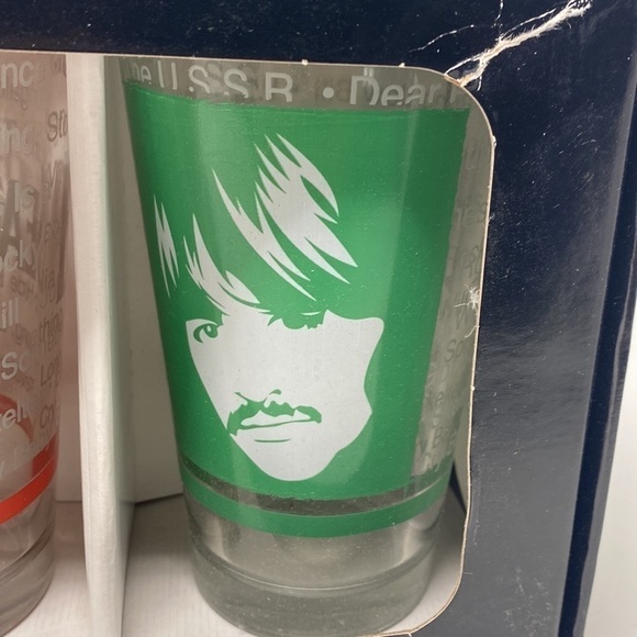 BEATLES Colorful Portrait Pint Beer Drinking Glasses new in box - Picture 4 of 6
